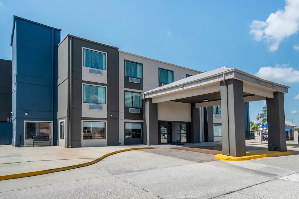Quality Suites Baton Rouge East - Denham Springs Extérieur photo