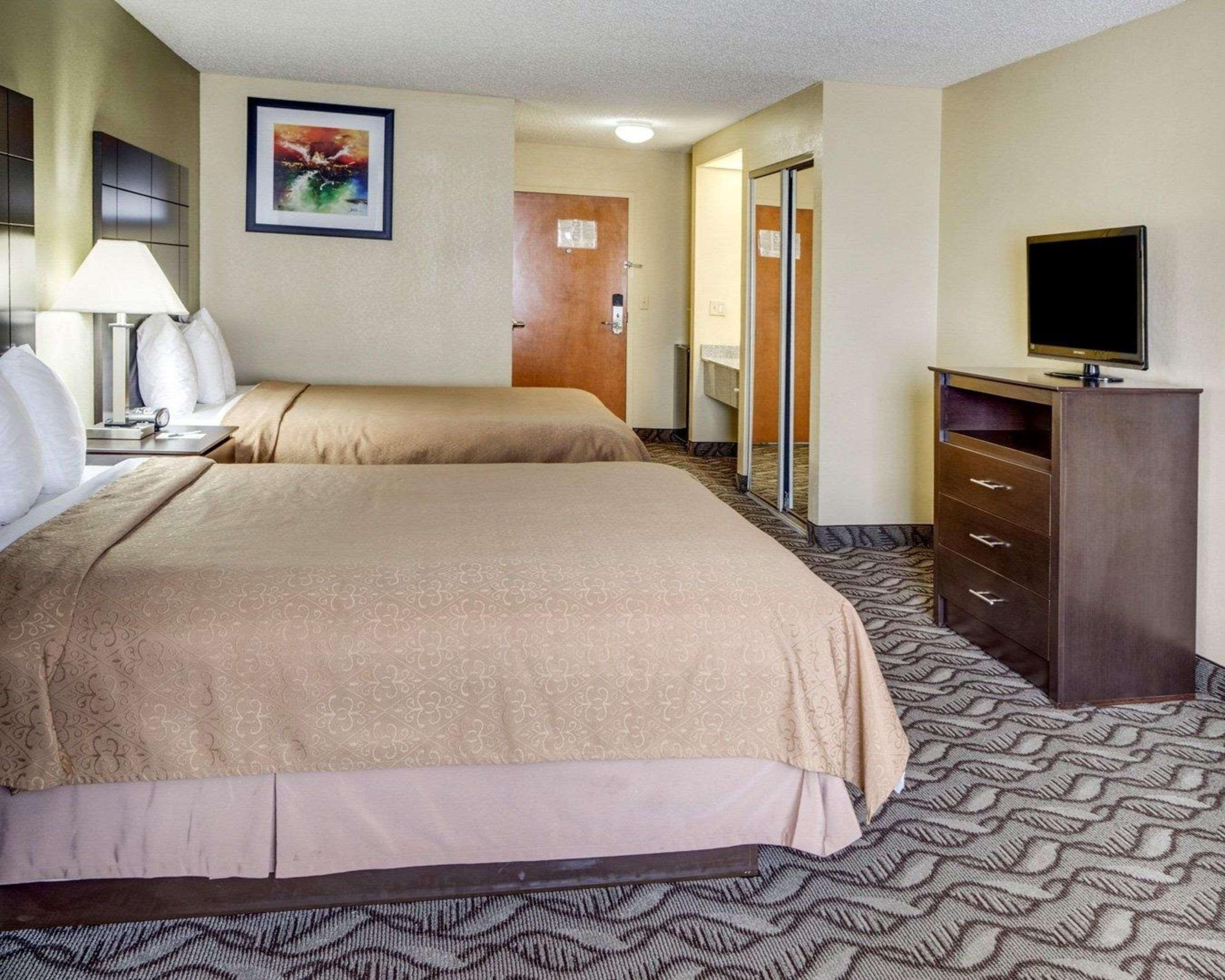 Quality Suites Baton Rouge East - Denham Springs Extérieur photo