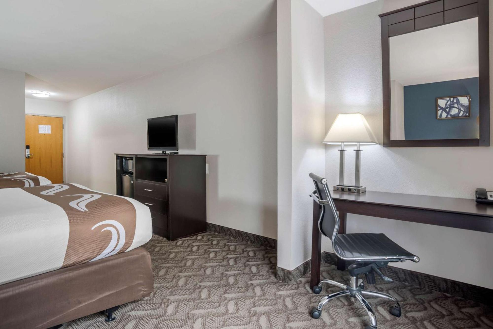 Quality Suites Baton Rouge East - Denham Springs Extérieur photo